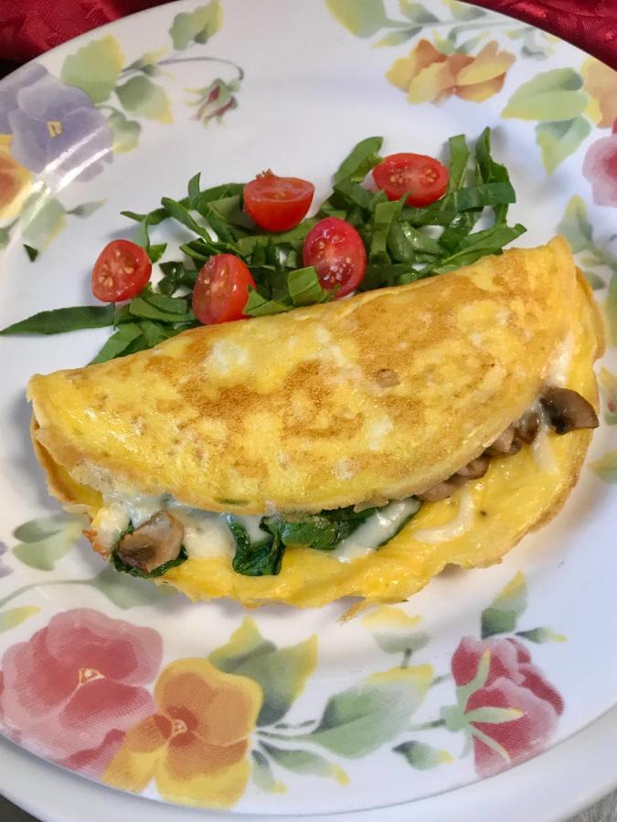 Pansy'S Parlor Bed & Breakfast 戈尔登 外观 照片